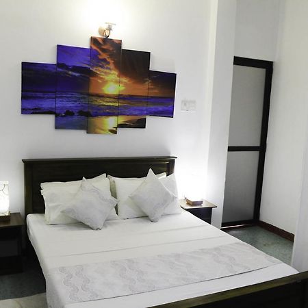קנדי Yoho Travellers Residence מראה חיצוני תמונה