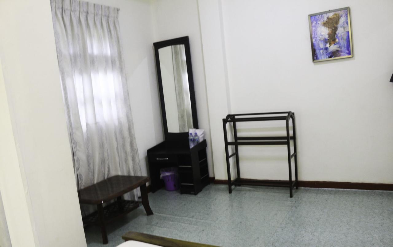 קנדי Yoho Travellers Residence מראה חיצוני תמונה