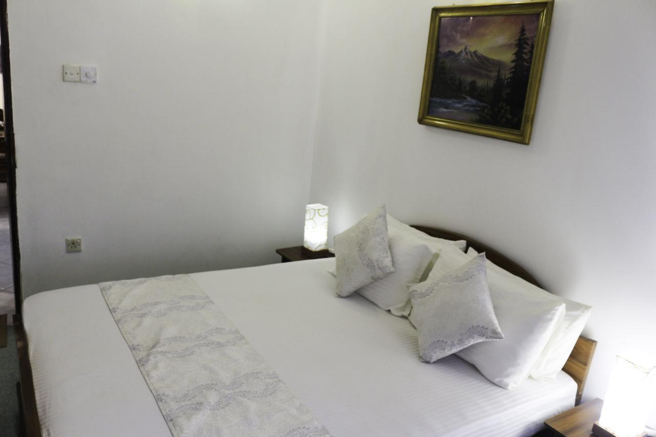 קנדי Yoho Travellers Residence מראה חיצוני תמונה