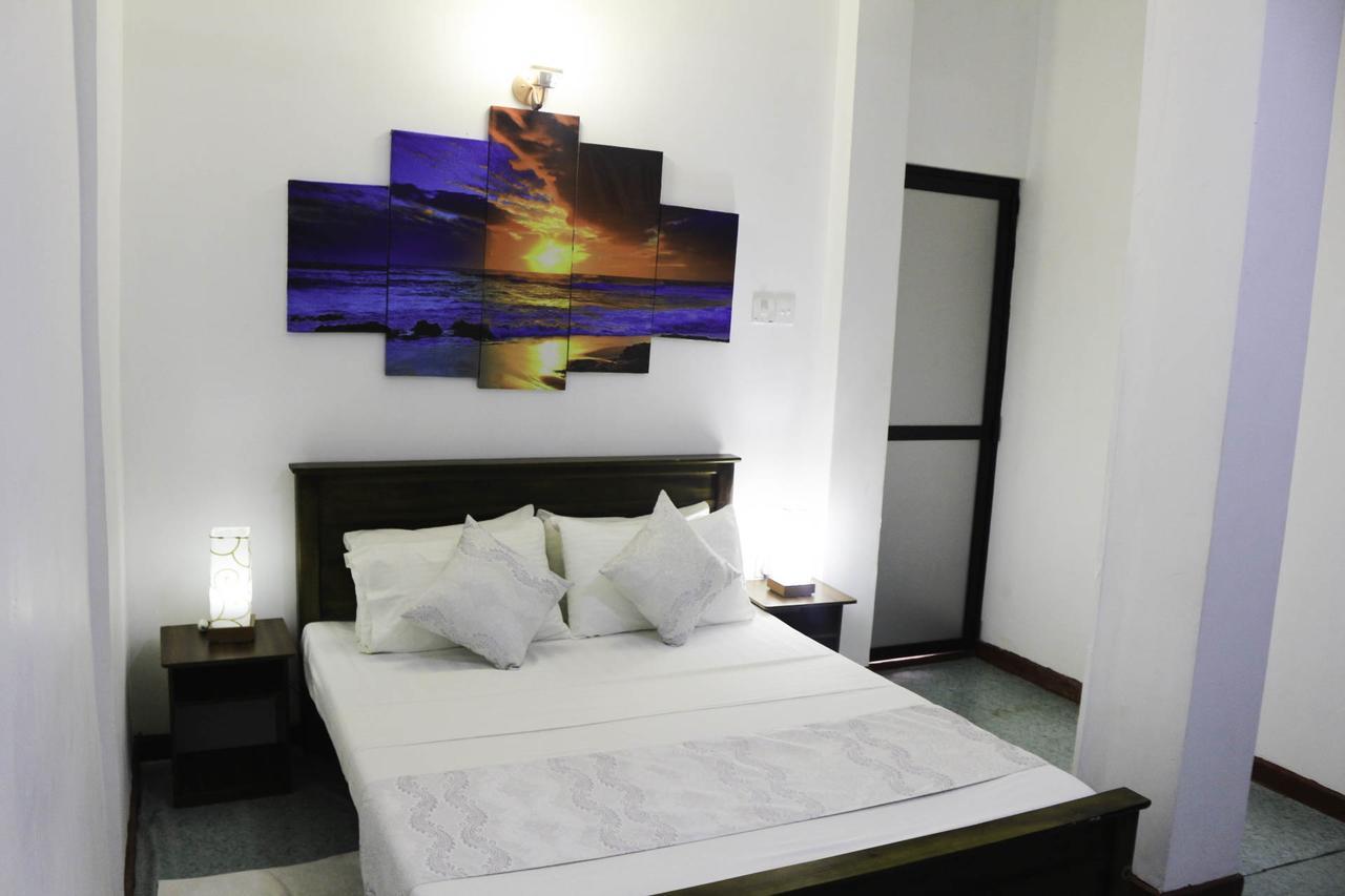 קנדי Yoho Travellers Residence מראה חיצוני תמונה