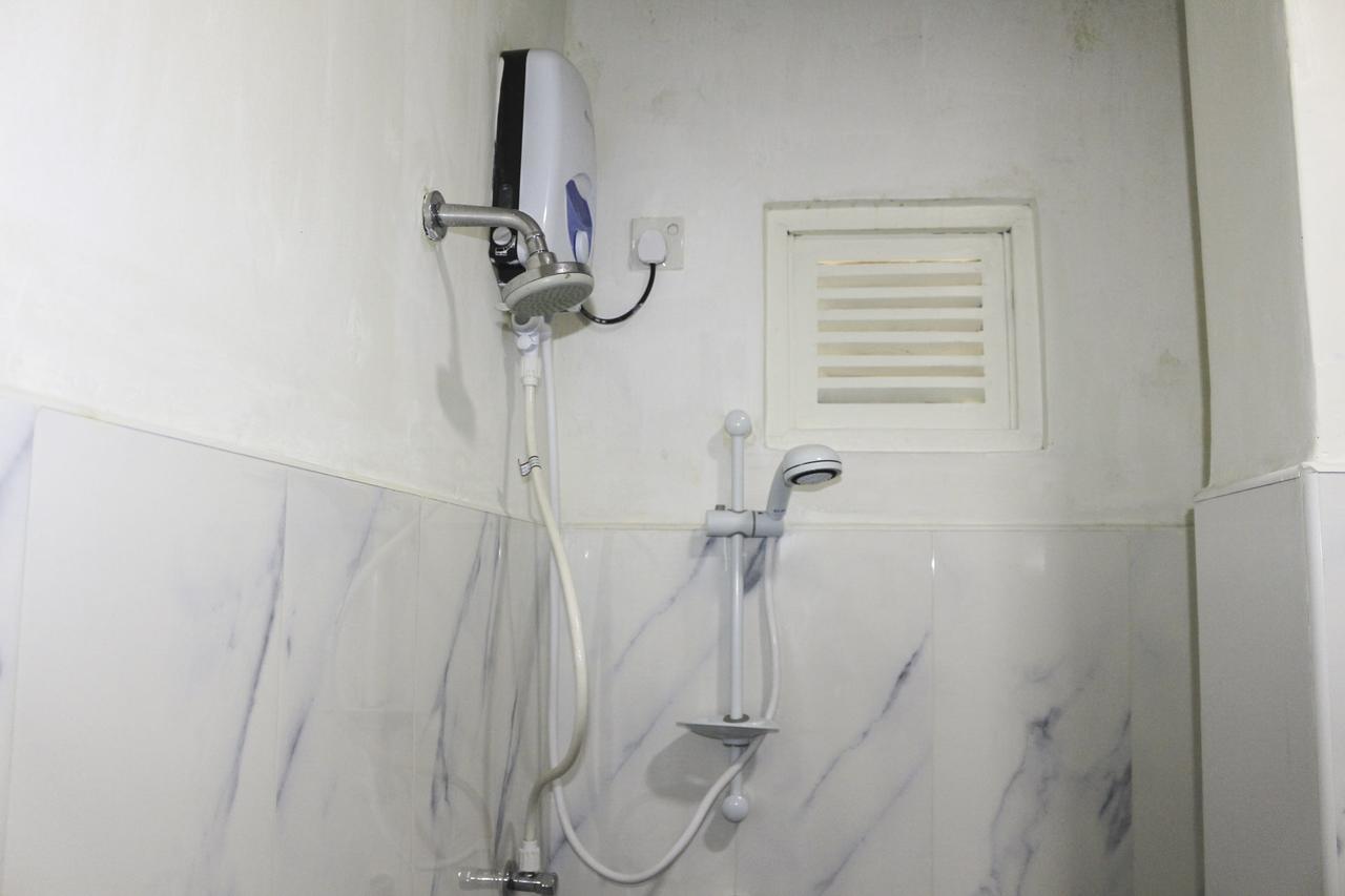 קנדי Yoho Travellers Residence מראה חיצוני תמונה