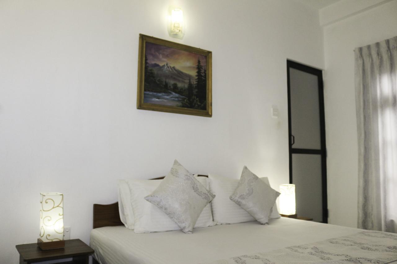 קנדי Yoho Travellers Residence מראה חיצוני תמונה