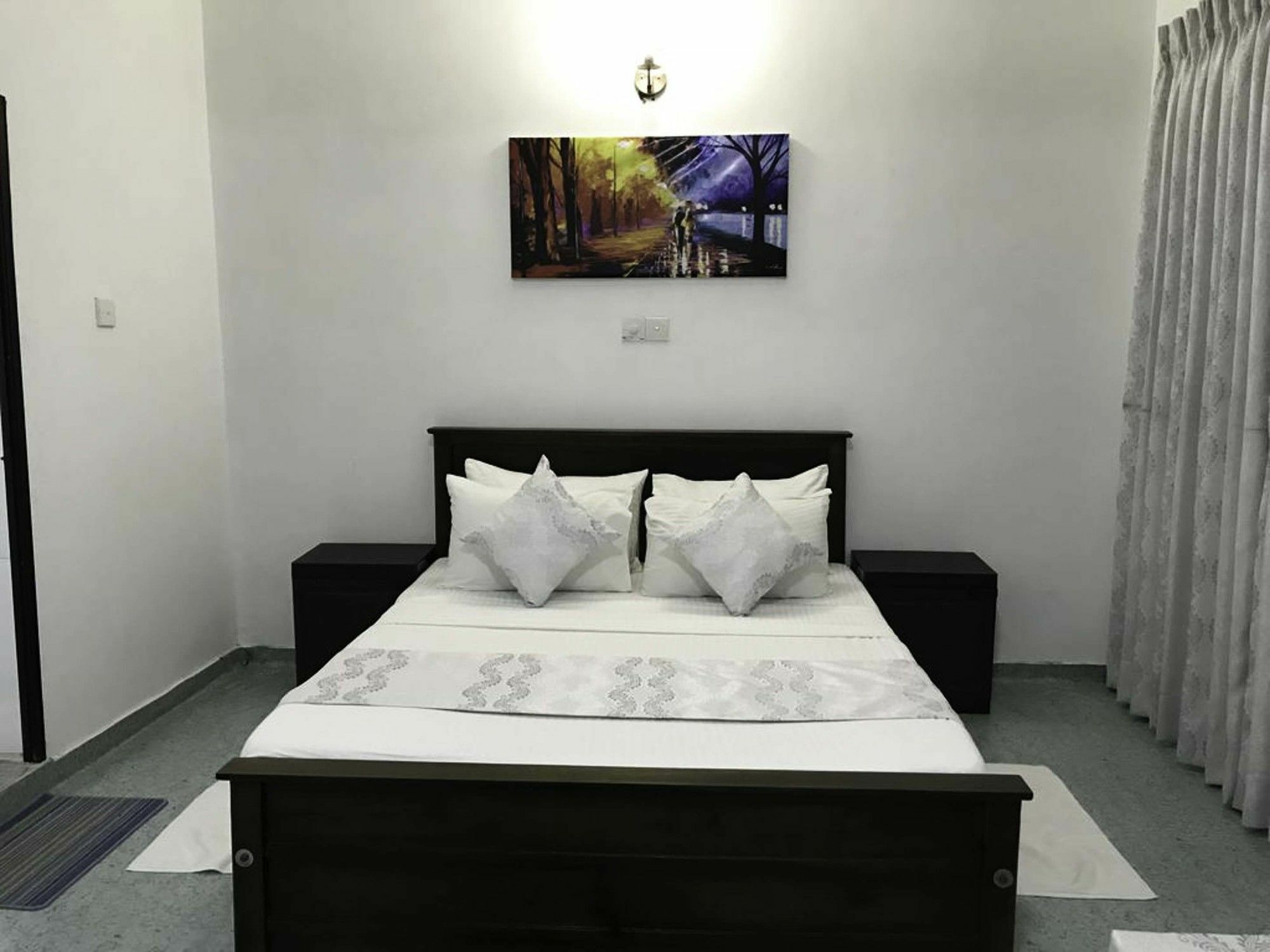 קנדי Yoho Travellers Residence מראה חיצוני תמונה